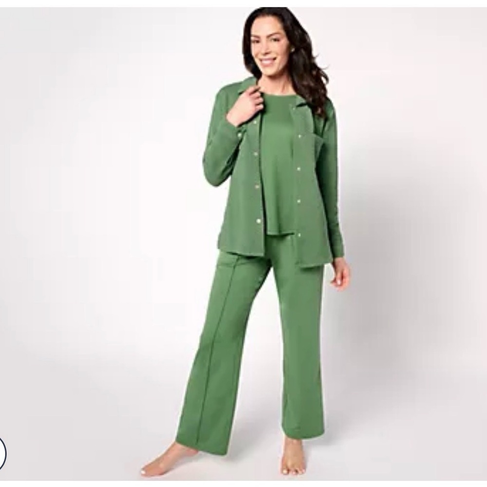 MUK LUKS 3-Piece Med  Quilted Shacket Lounge Set Sage Green Atleisure Comfort